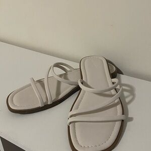 Elegant Cream Women's Sandals